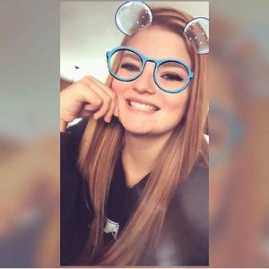 Meet your Posher, Leslie